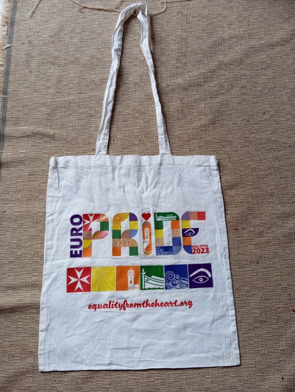 Tote bag