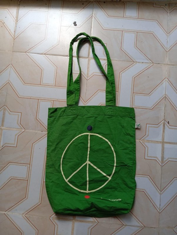 Tote bag