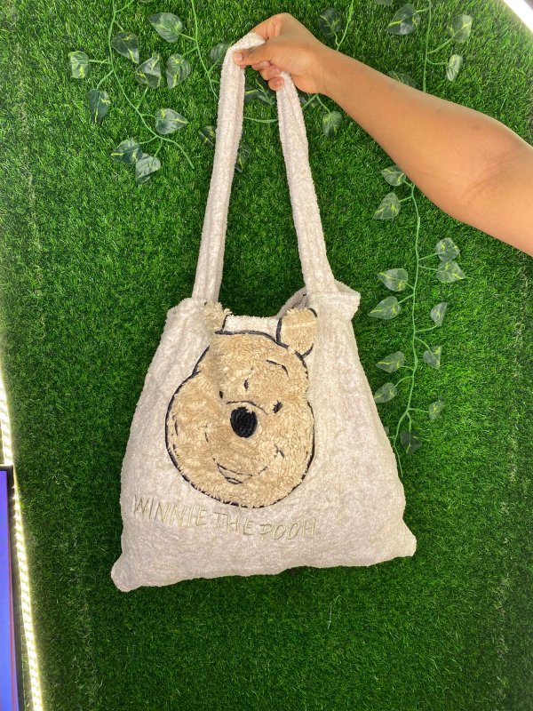 Fluffy tote bags 