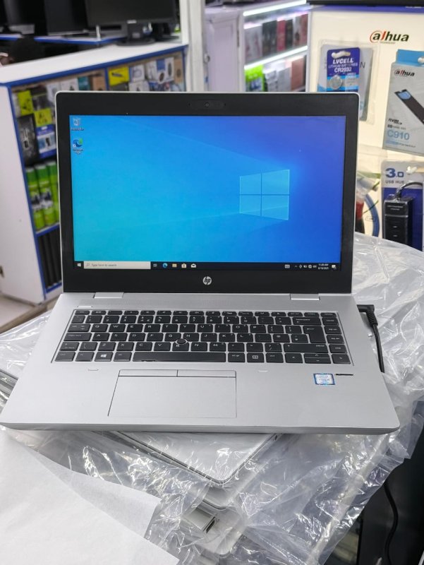 Hp elitebook 640 core i5 8th gen 8gb 256gb ssd
